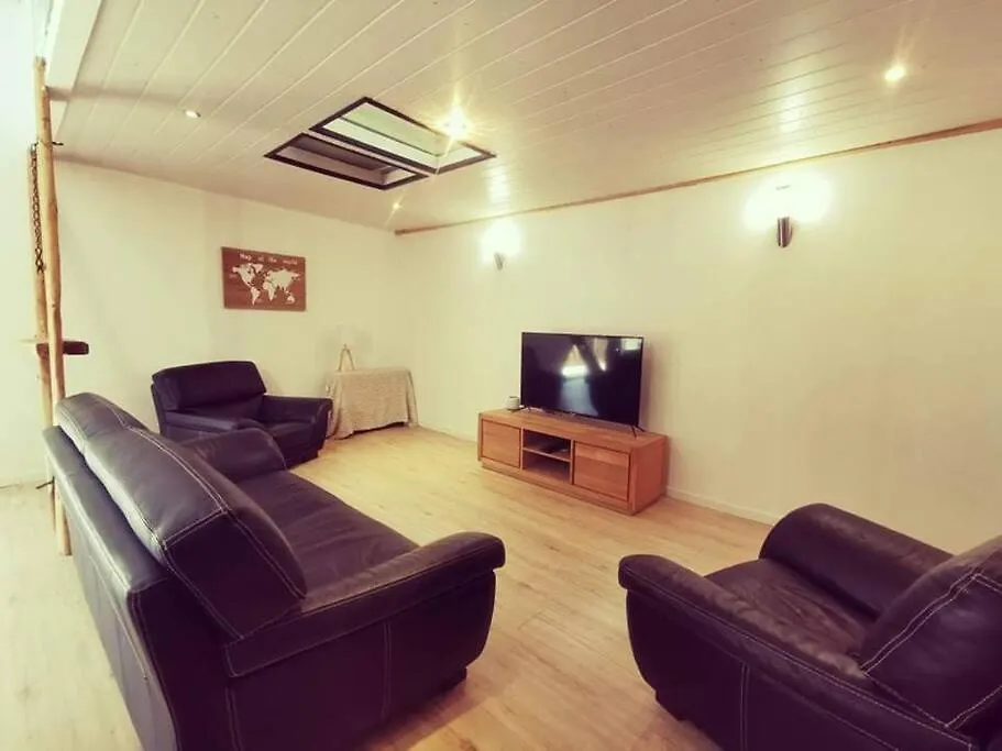 Maison De Village, Jacuzzi, Salle Cinema Valencin 0*,  France