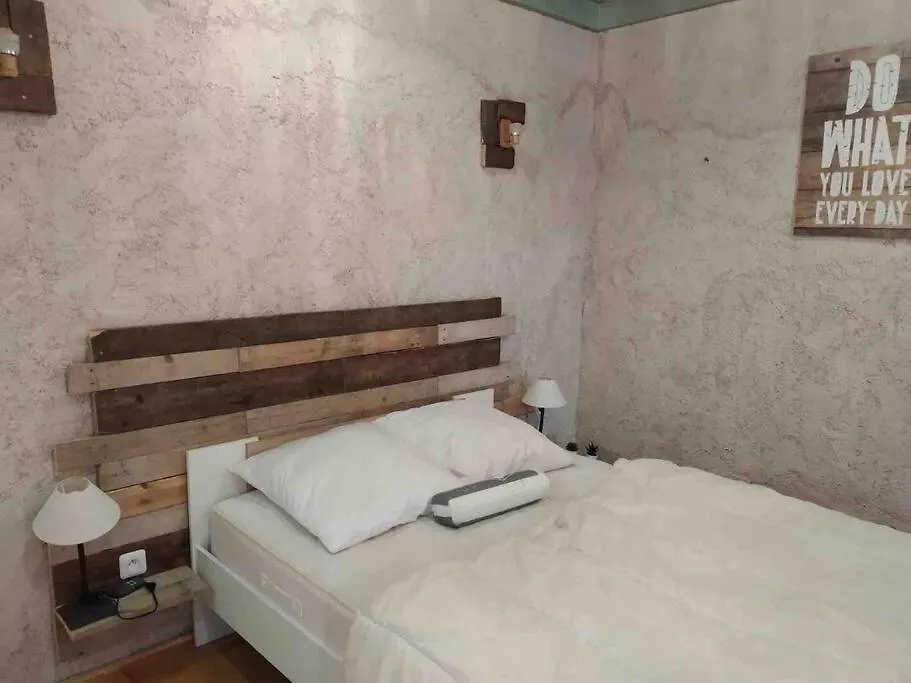 Holiday home Maison De Village, Jacuzzi, Salle Cinema Valencin France