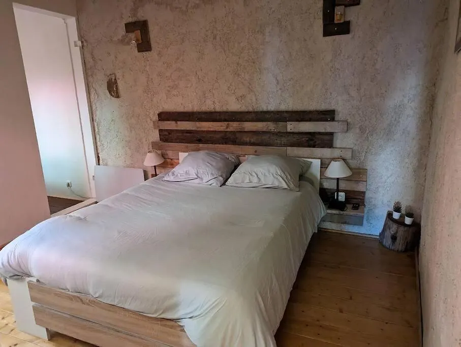 Maison De Village, Jacuzzi, Salle Cinema Valencin Holiday home