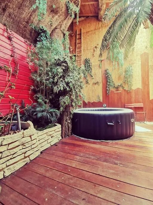 Holiday home Maison De Village, Jacuzzi, Salle Cinema Valencin